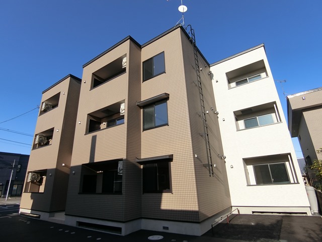 A.PIECE KASUGAの外観写真