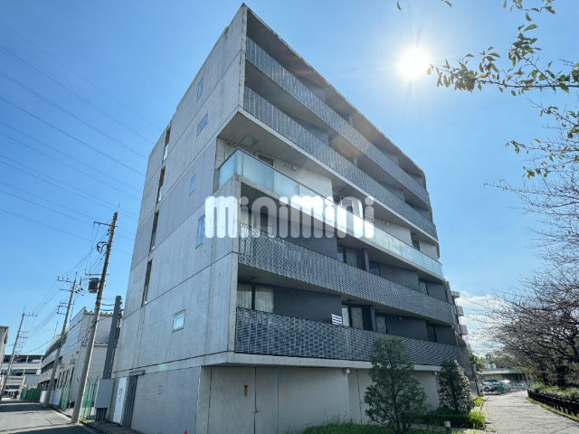 建物外観　コンビニまで徒歩３分