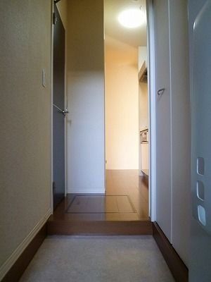 アベリアエステートの玄関写真