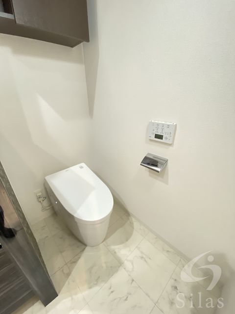 南海高野線 堺東駅 徒歩5分 14階建 築10年のトイレ写真