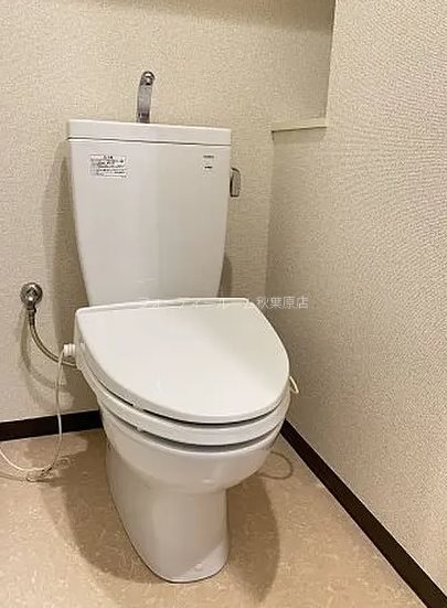 トイレ　別号室参考写真