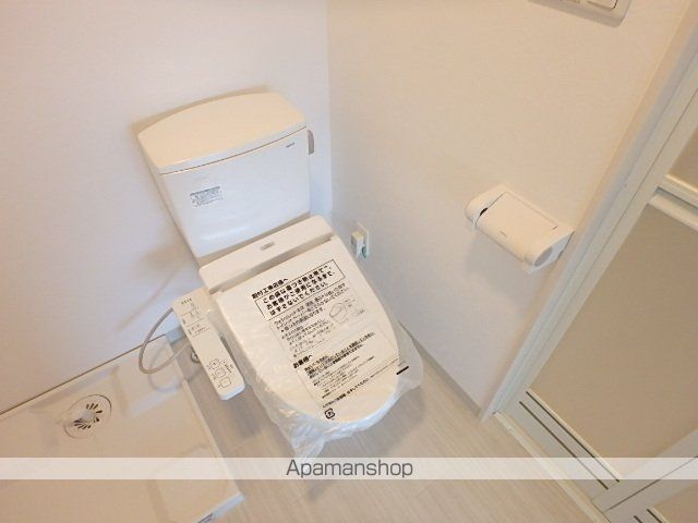 東武伊勢崎線 北越谷駅 徒歩3分 6階建 築9年のトイレ写真