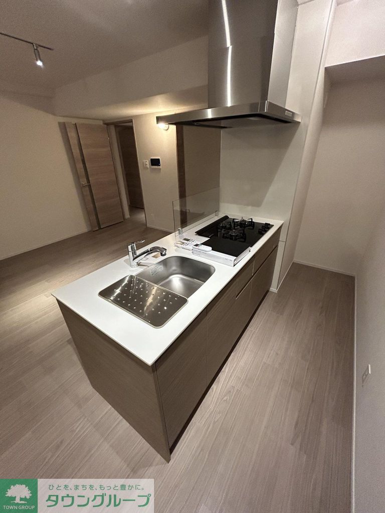 キッチン　玄関