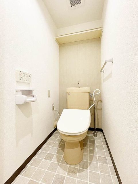 メゾン・ラ・ポートのトイレ写真