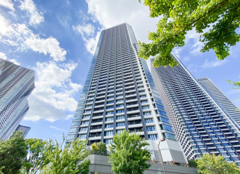 建物外観　★タワーマンションならではの圧巻の外観★