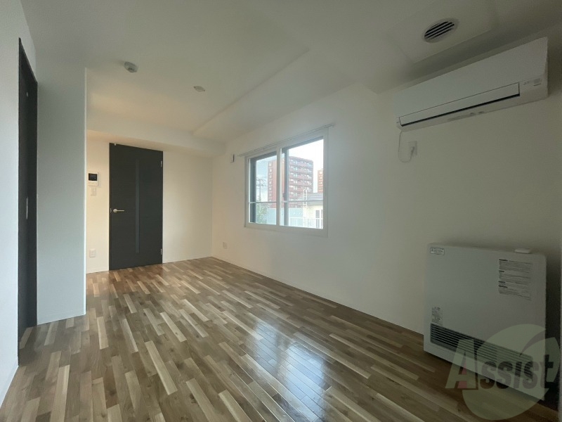居室・リビング　広くてキレイなお部屋が広がっていて、充実した生活が送れそう。