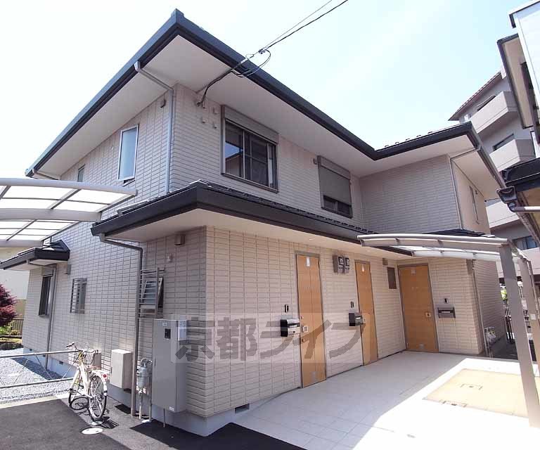 建物外観　凛とした外観です。
