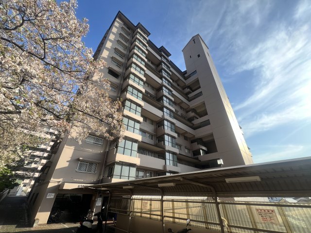 大阪市阿倍野区旭町のマンションの建物外観