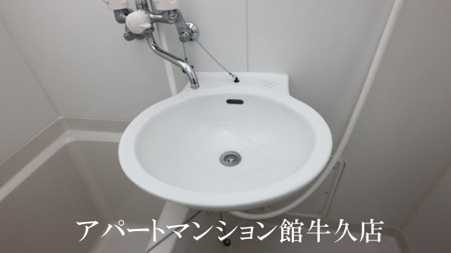 【レオパレスサンフラワーつくばの洗面設備】