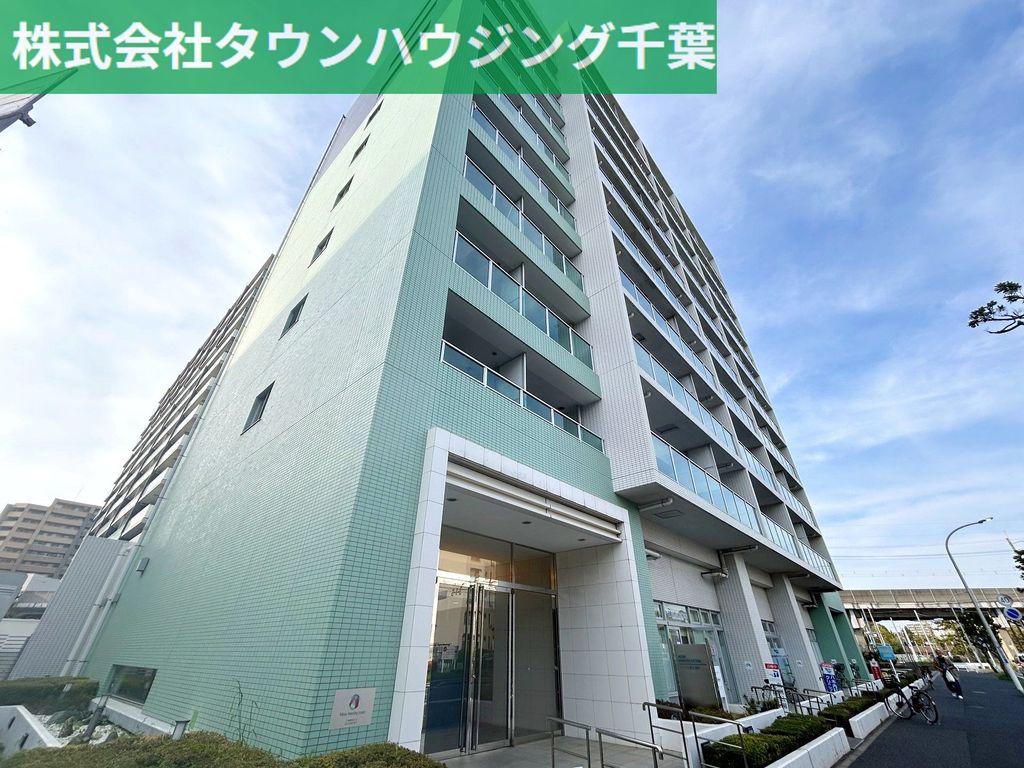 【千葉市美浜区高洲のマンションの建物外観】