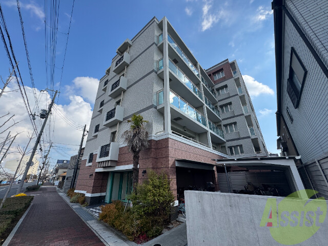 【ワコーレ須磨海浜公園駅前の建物外観】