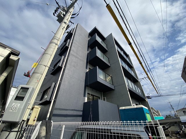 鹿児島市小松原のマンションの建物外観