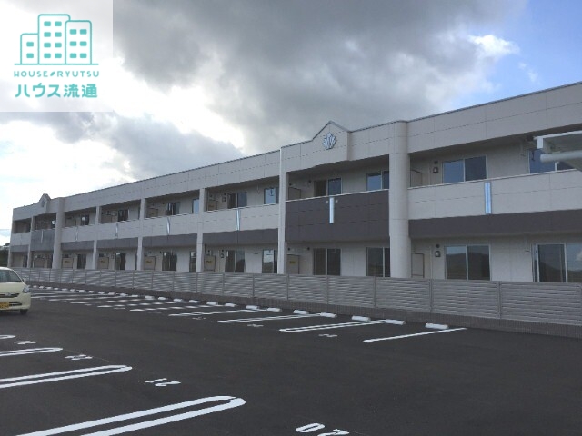 【諫早市長田町のアパートの建物外観】