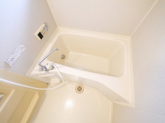 バス・シャワールーム　お風呂で日々の疲れを落としましょう