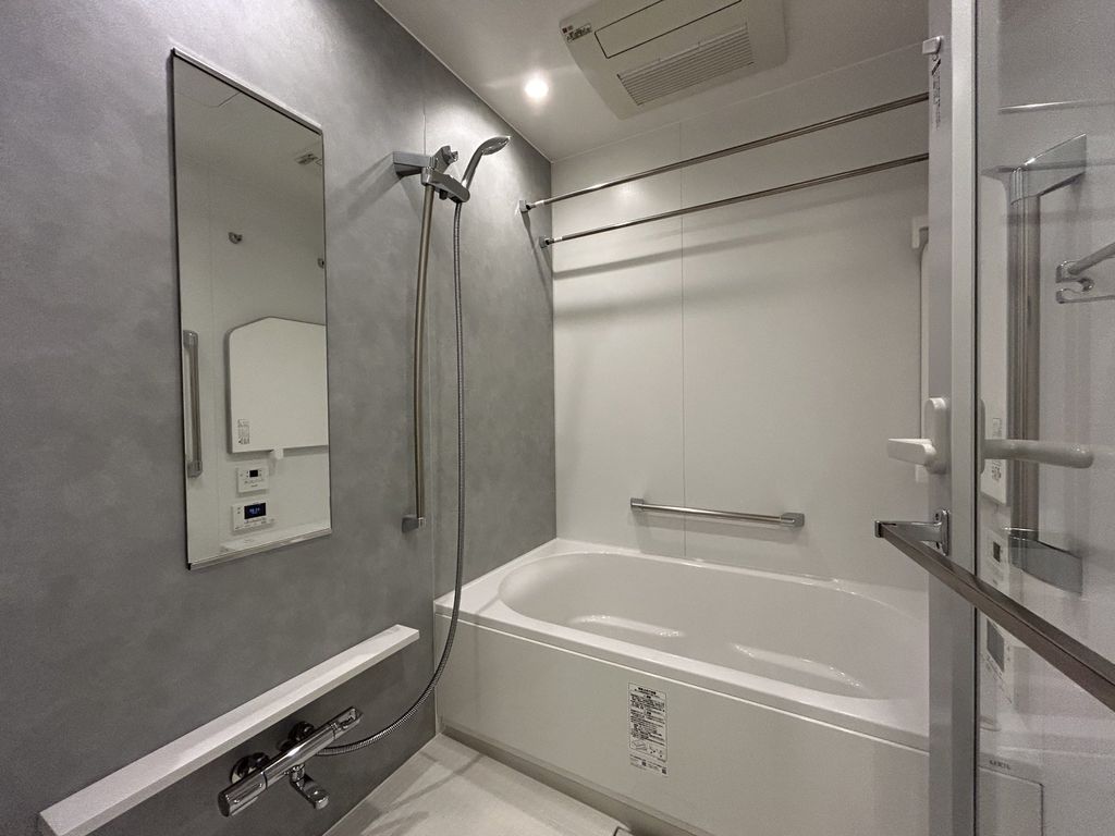 バス・シャワールーム　浴室