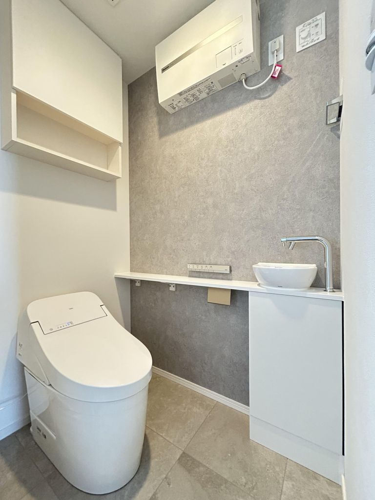 トイレ　トイレ