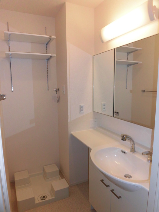 洗面設備　105 洗髪洗面化粧台・洗濯機置き場