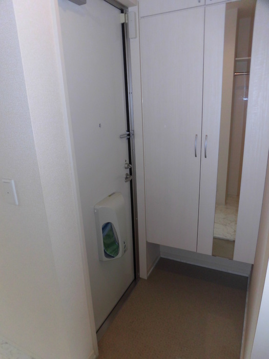 玄関　105 玄関