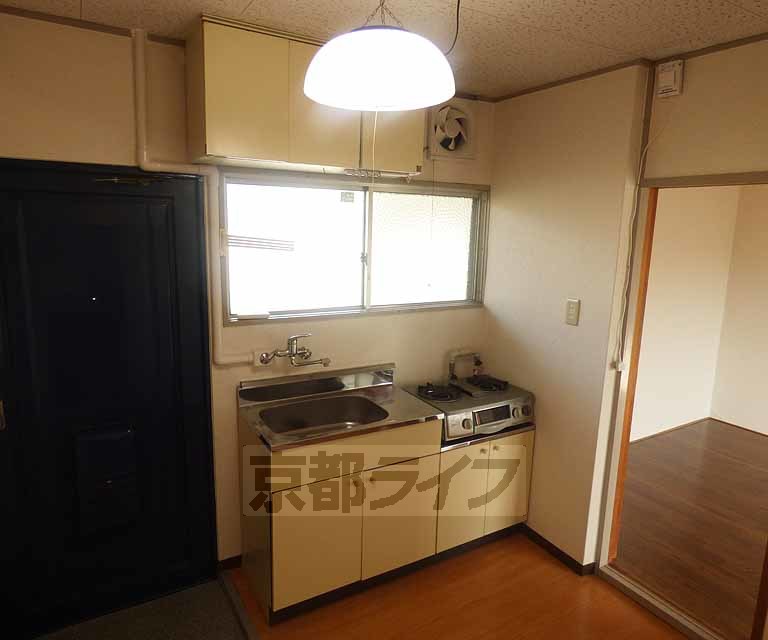 キッチン　キッチンです。