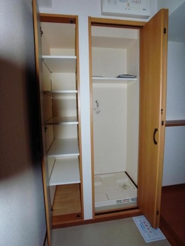 玄関　室内洗濯置場