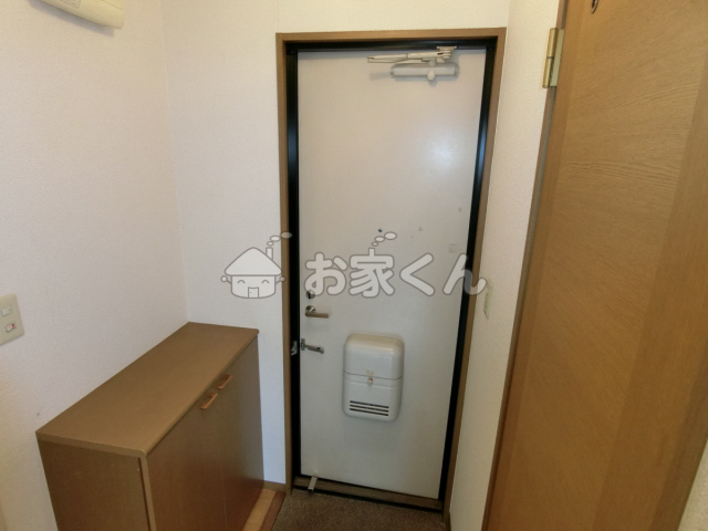 玄関　シューズボックス付き玄関
