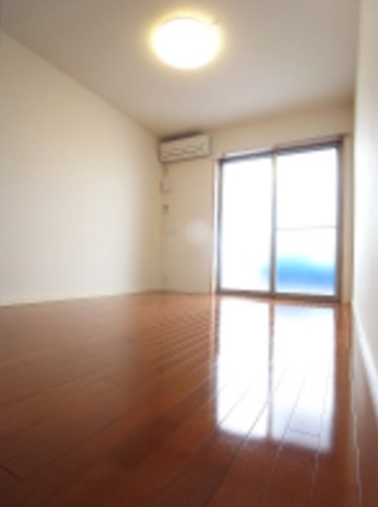 リブリ・スカイ3_内装_0