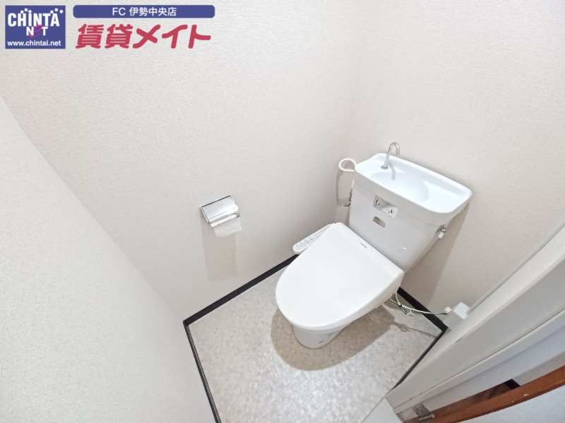 トイレ　反転タイプ参考写真
