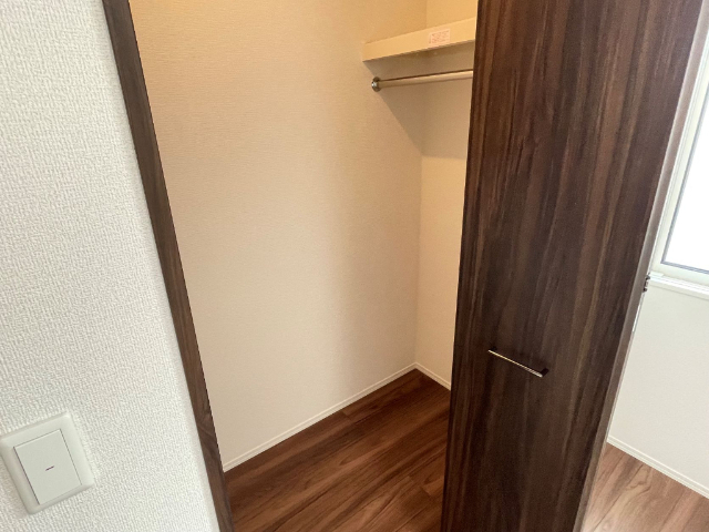 収納　ウォークインクローゼット