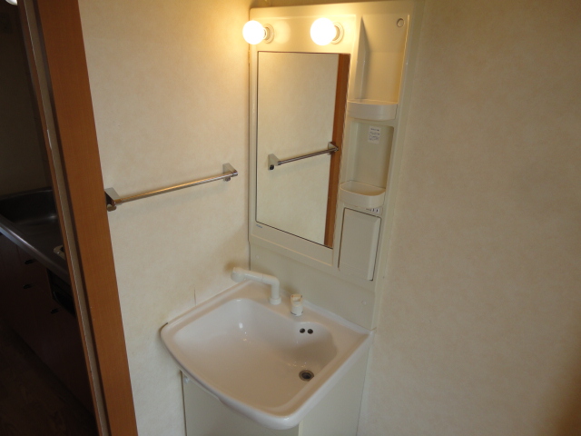 洗面設備　シャンプードレサー