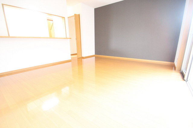 居室・リビング　※別室の参考写真の為、現況優先です。