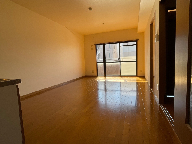 居室・リビング　※同タイプ別フロア別部屋の写真です。