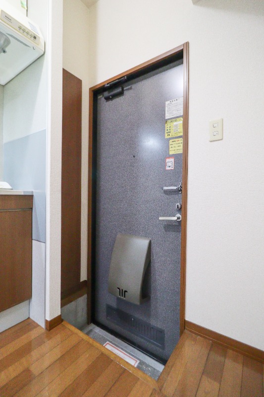 玄関　図面と現状に相違がある場合には現状を優先