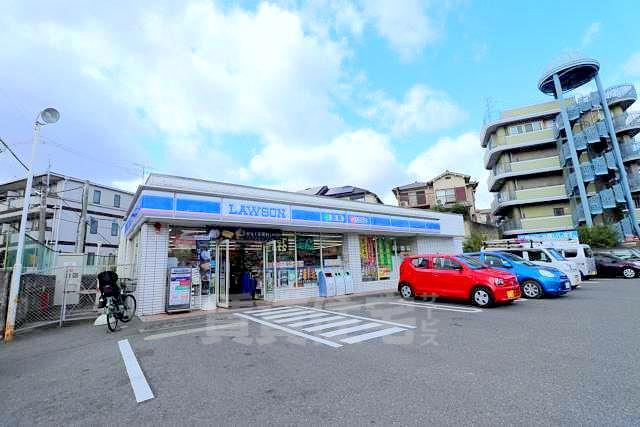 コンビニ　ローソン　吹田円山町店（コンビニ）まで1107m