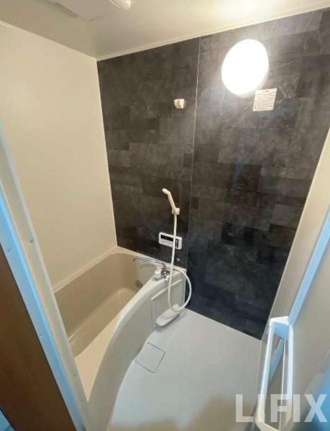 バス・シャワールーム　風呂