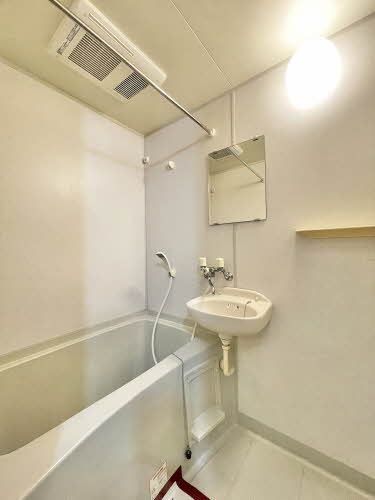 バス・シャワールーム　バス