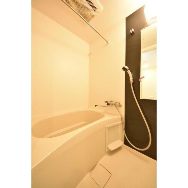 バス・シャワールーム　?