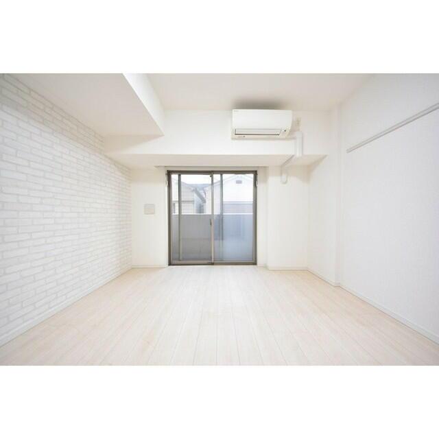 居室・リビング　?