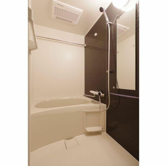 バス・シャワールーム　?