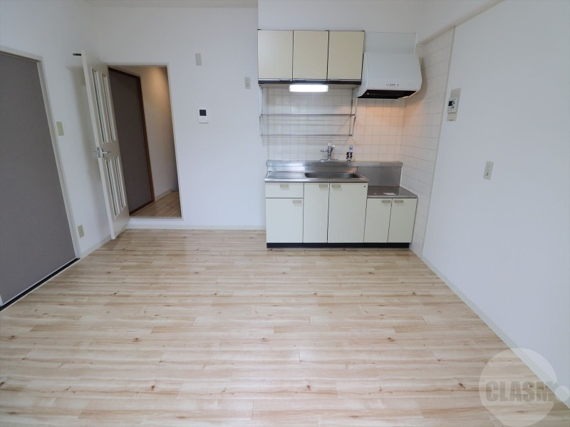 居室・リビング　８．９帖のダイニングルーム