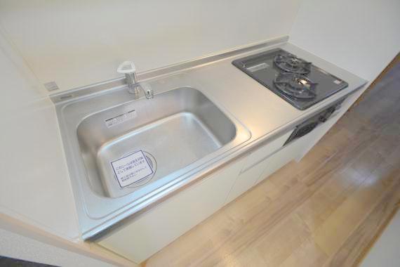 キッチン　オシャレなシステムキッチン。お料理好きには嬉しいですね。