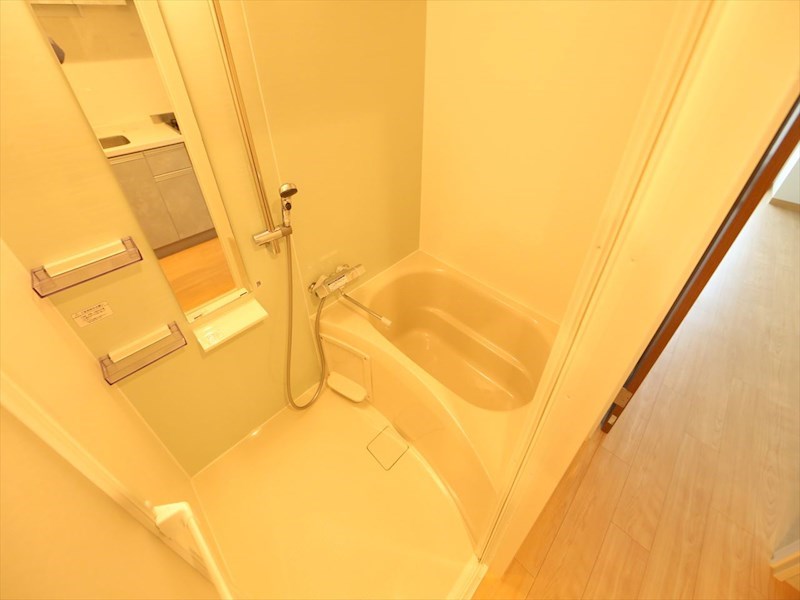 バス・シャワールーム　バスルーム　浴室暖房乾燥機付