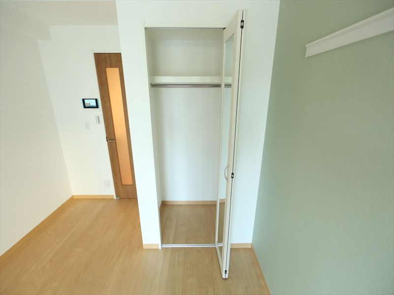 玄関　クローゼット（収納充実してます）