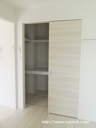 収納　ウォークインクローゼット