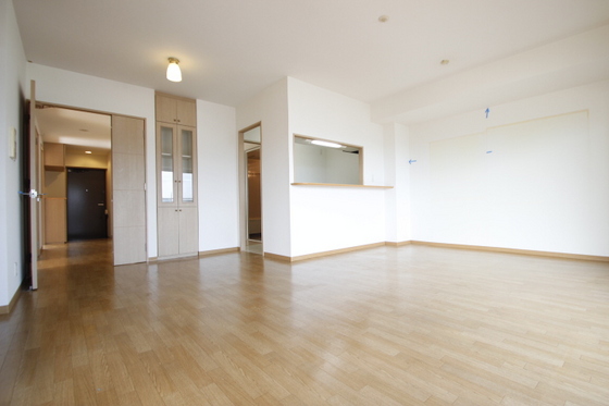 居室・リビング　※別部屋の写真です