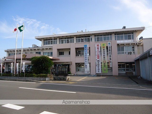役所　岩出市役所様（役所）まで1800m