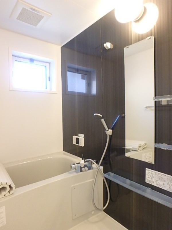 バス・シャワールーム　図面と現状に相違がある場合には現状を優先