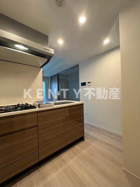 キッチン　コンパクトなキッチンで掃除もラクラク