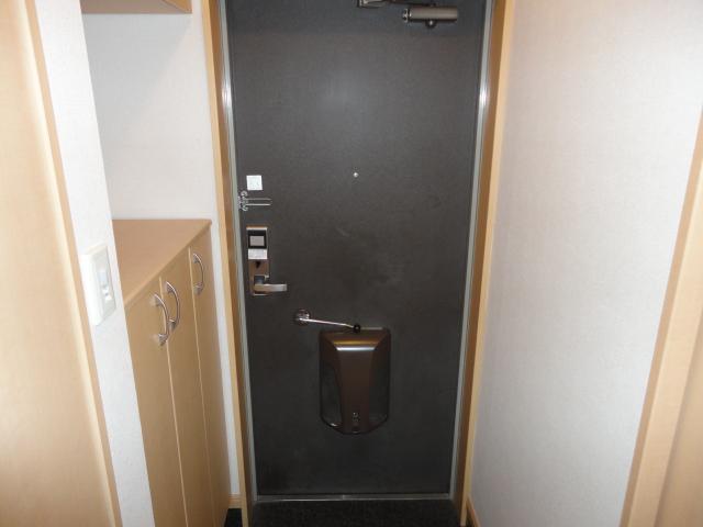 玄関　玄関（イメージ）