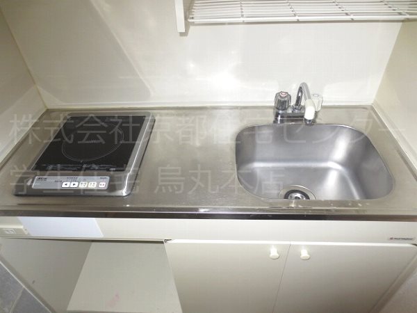 キッチン　同物件同タイプの写真です。