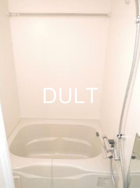 バス・シャワールーム　バスルームです。